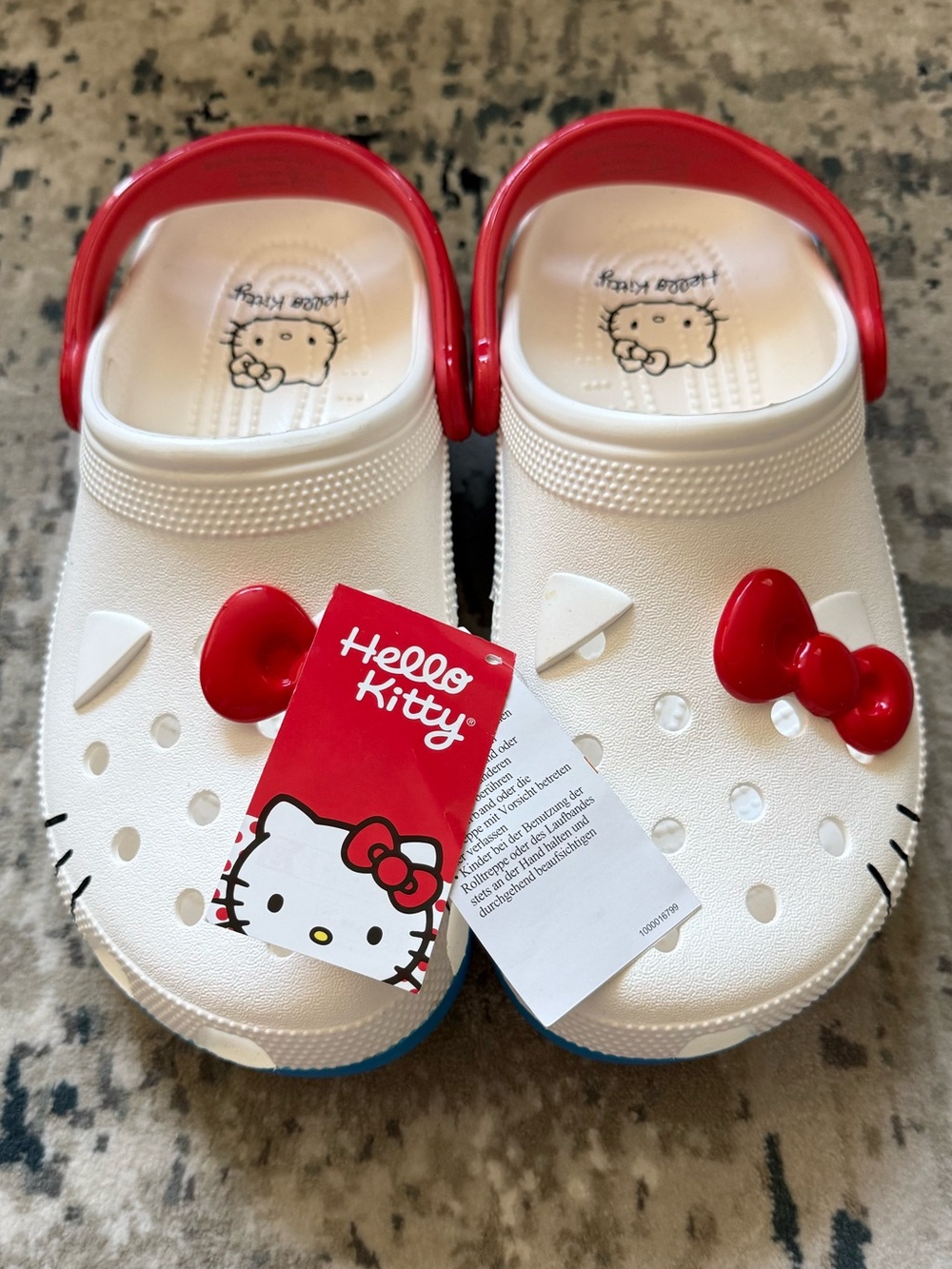 Crocs X Hello Kitty Clogs